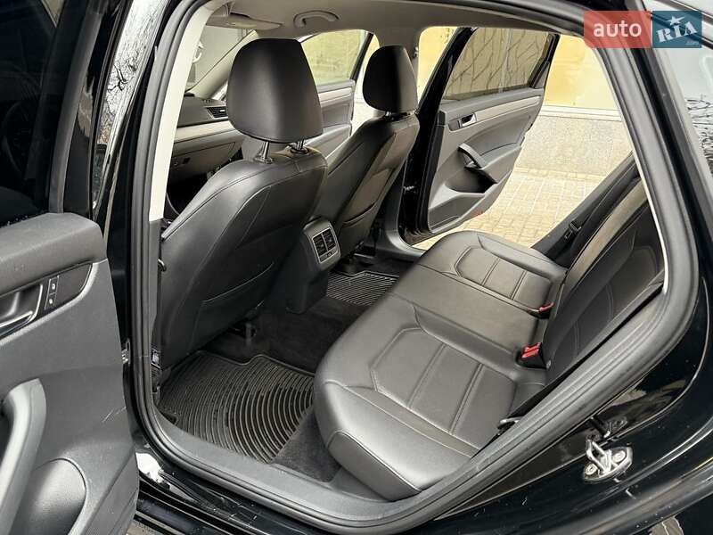 Седан Volkswagen Passat 2014 в Кривом Роге