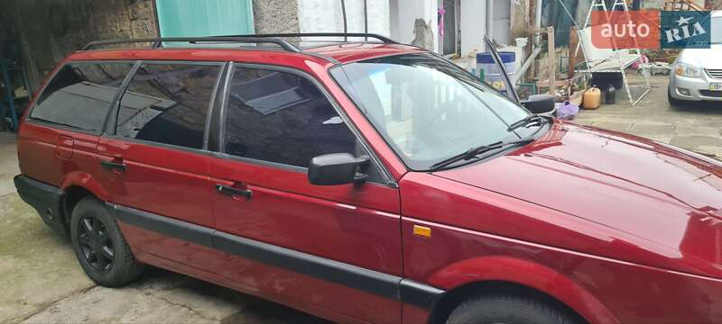 Универсал Volkswagen Passat 1992 в Одессе