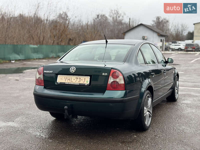Седан Volkswagen Passat 2001 в Дубно