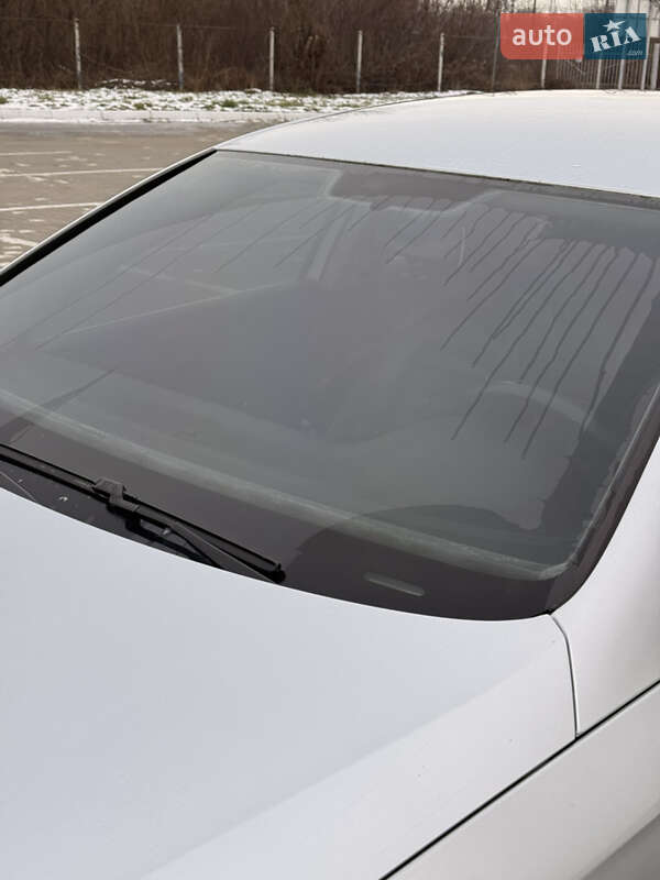 Седан Volkswagen Passat 2005 в Черновцах