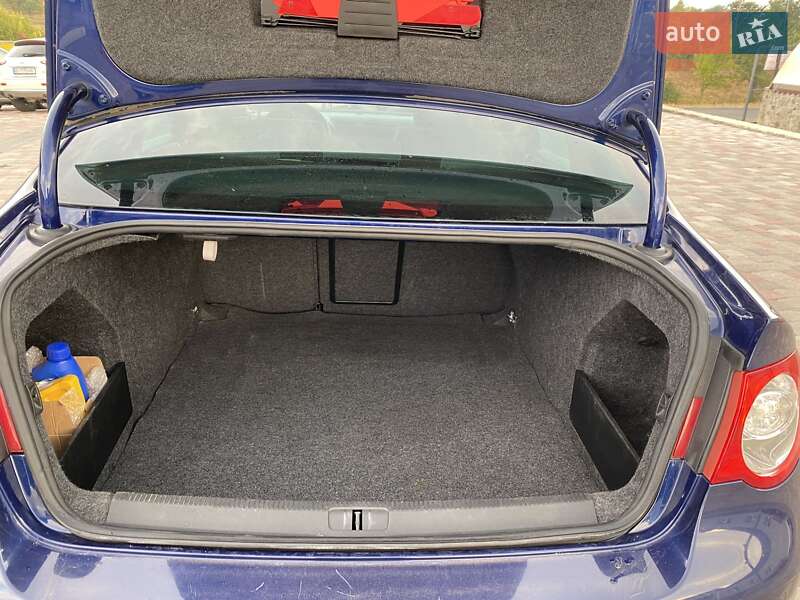 Седан Volkswagen Passat 2008 в Великой Багачке