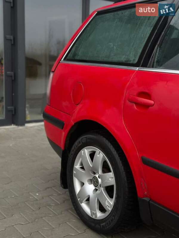 Универсал Volkswagen Passat 2000 в Самборе