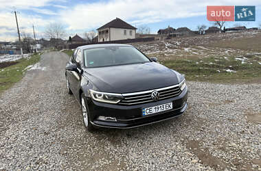 Седан Volkswagen Passat 2016 в Черновцах