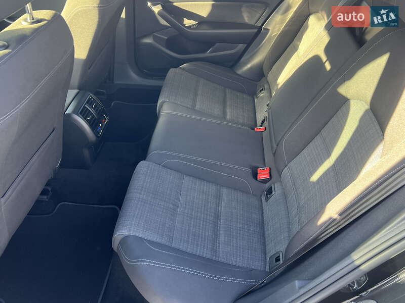 Універсал Volkswagen Passat 2019 в Лопатині