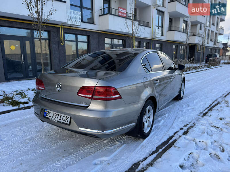 Седан Volkswagen Passat 2012 в Львове