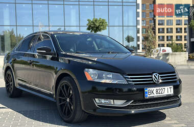 Седан Volkswagen Passat 2014 в Киеве
