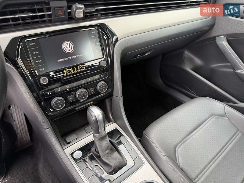 Седан Volkswagen Passat 2020 в Луцьку фото 24 Седан Volkswagen Passat 2020 в Луцьку