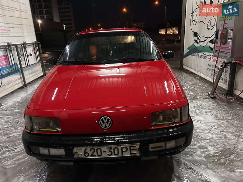 Volkswagen Passat 1993
