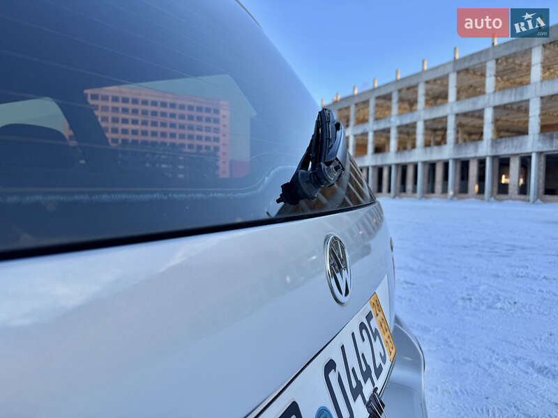 Універсал Volkswagen Passat 2003 в Тернополі