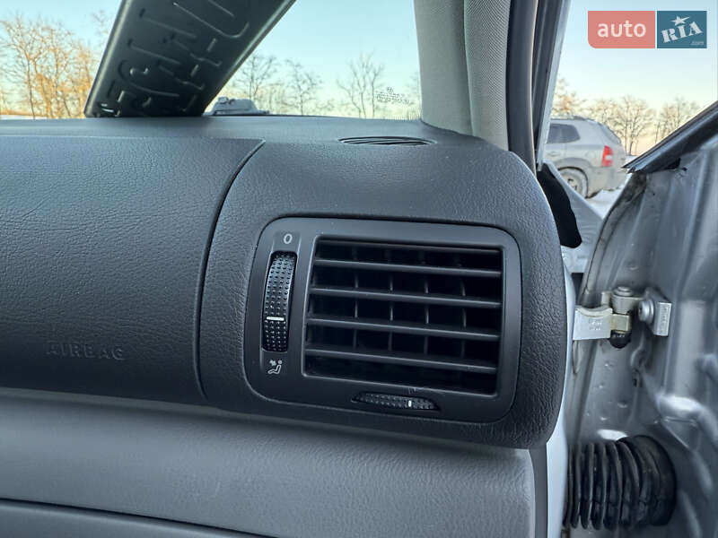 Універсал Volkswagen Passat 2003 в Тернополі