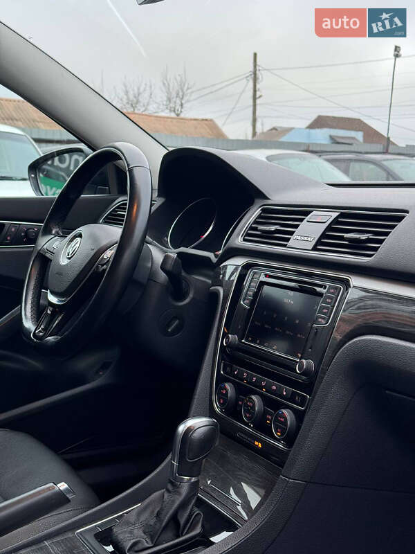 Седан Volkswagen Passat 2017 в Кривом Роге