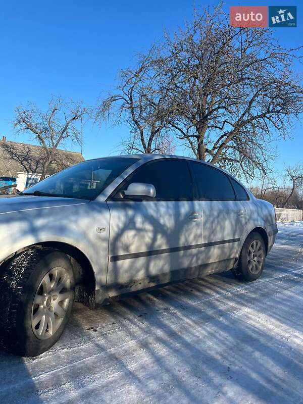 Седан Volkswagen Passat 1997 в Барановке