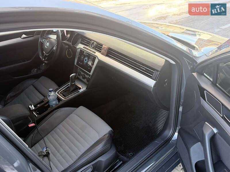 Універсал Volkswagen Passat 2017 в Києві