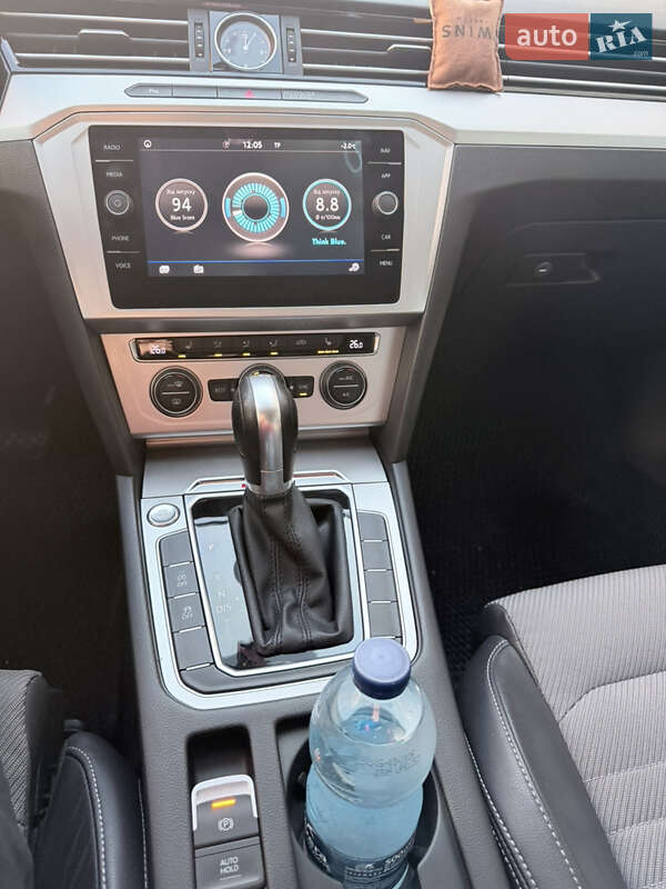 Універсал Volkswagen Passat 2017 в Києві