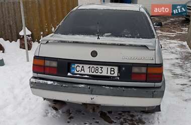 Седан Volkswagen Passat 1992 в Корсунь-Шевченківському