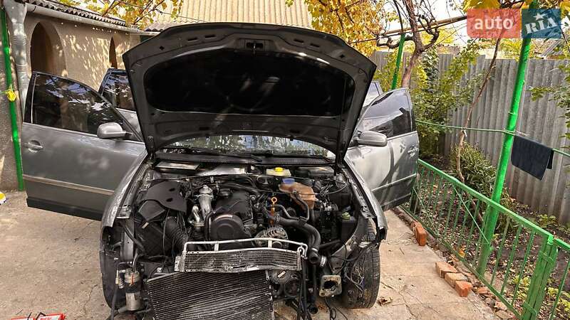 Универсал Volkswagen Passat 2003 в Болграде