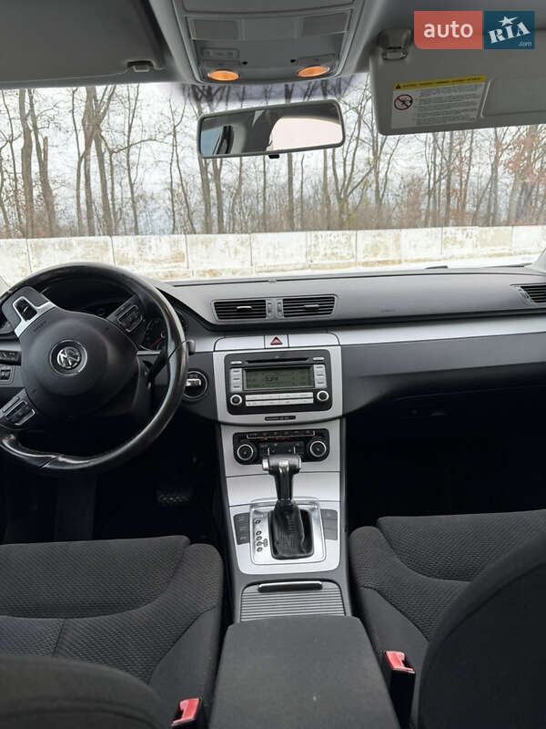 Седан Volkswagen Passat 2010 в Луцке фото 17 Седан Volkswagen Passat 2010 в Луцке