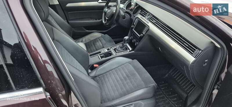 Седан Volkswagen Passat 2015 в Киеве