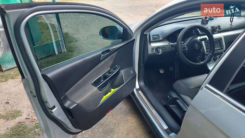 Универсал Volkswagen Passat 2009 в Волочиске