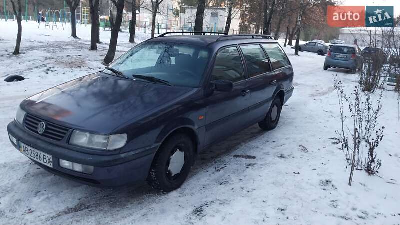 Універсал Volkswagen Passat 1996 в Славуті