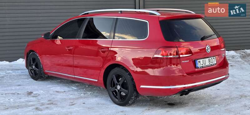 Універсал Volkswagen Passat 2013 в Радивиліві