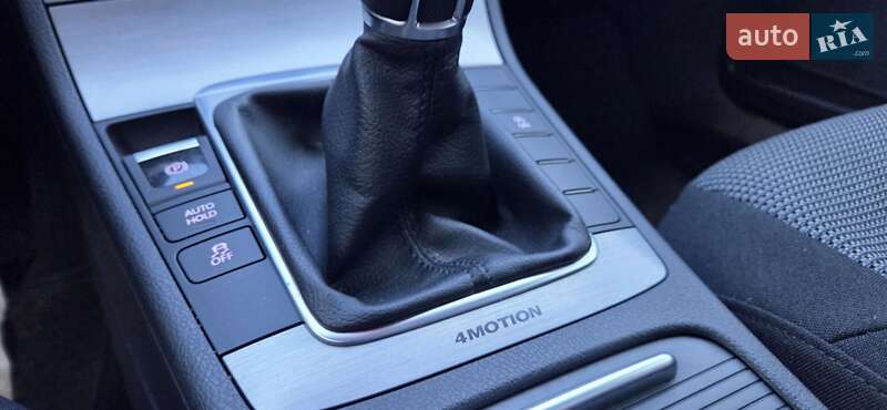 Універсал Volkswagen Passat 2013 в Радивиліві