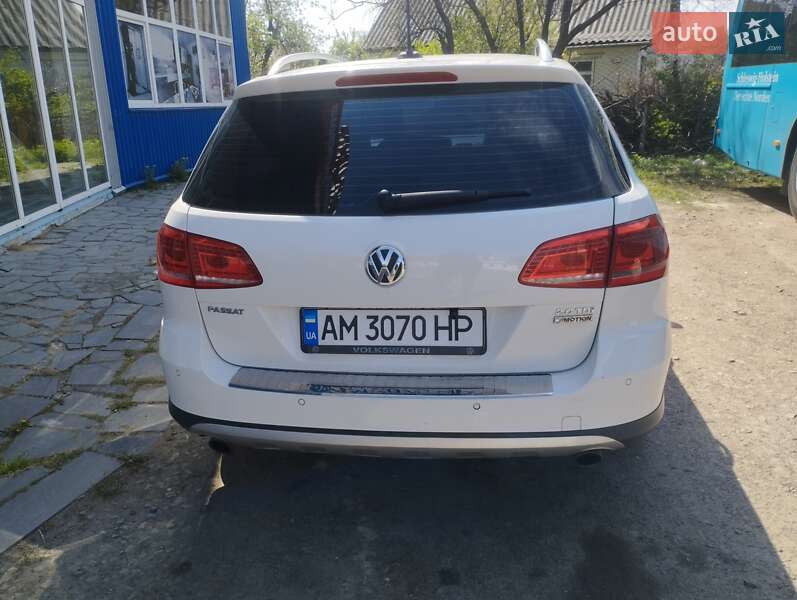 Универсал Volkswagen Passat 2014 в Житомире