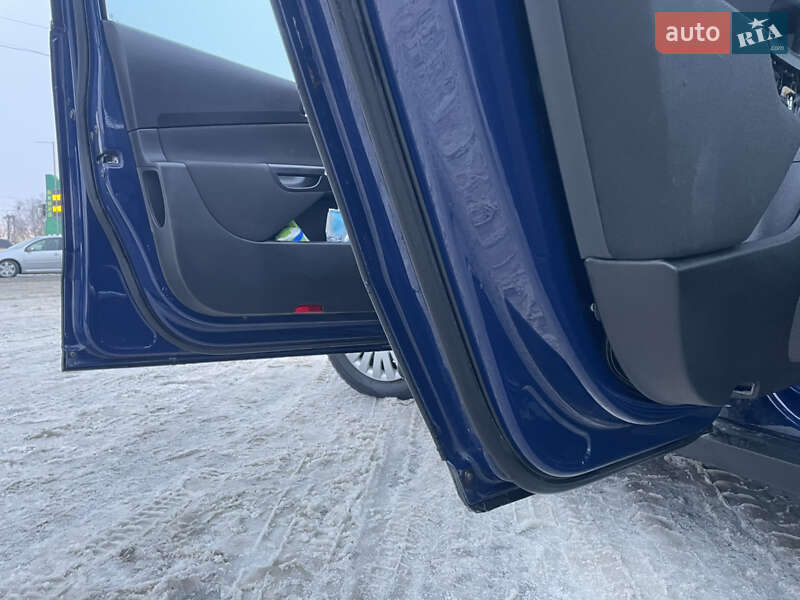 Универсал Volkswagen Passat 2009 в Коростене