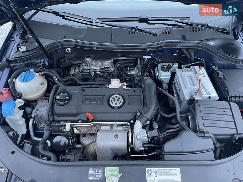 Универсал Volkswagen Passat 2009 в Коростене