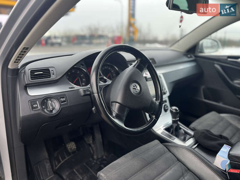 Универсал Volkswagen Passat 2008 в Ивано-Франковске