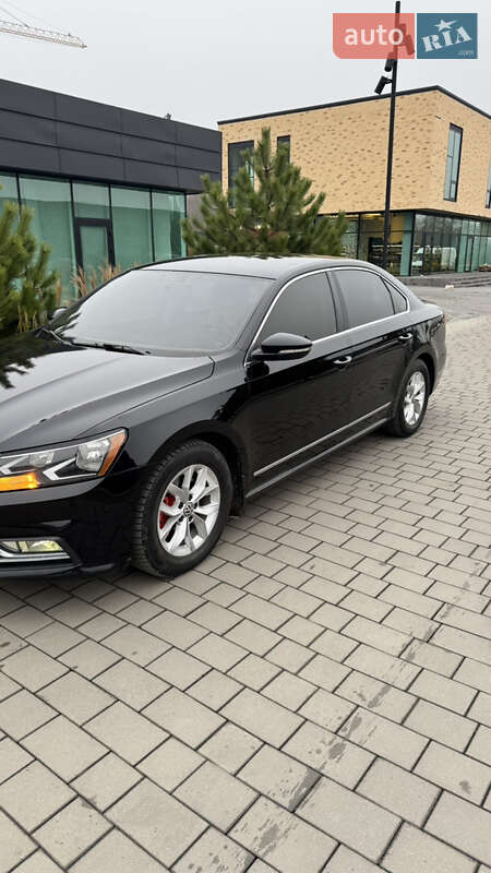 Седан Volkswagen Passat 2016 в Хмельницком