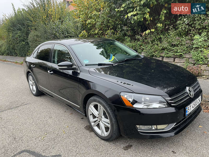 Седан Volkswagen Passat 2013 в Новояворівську