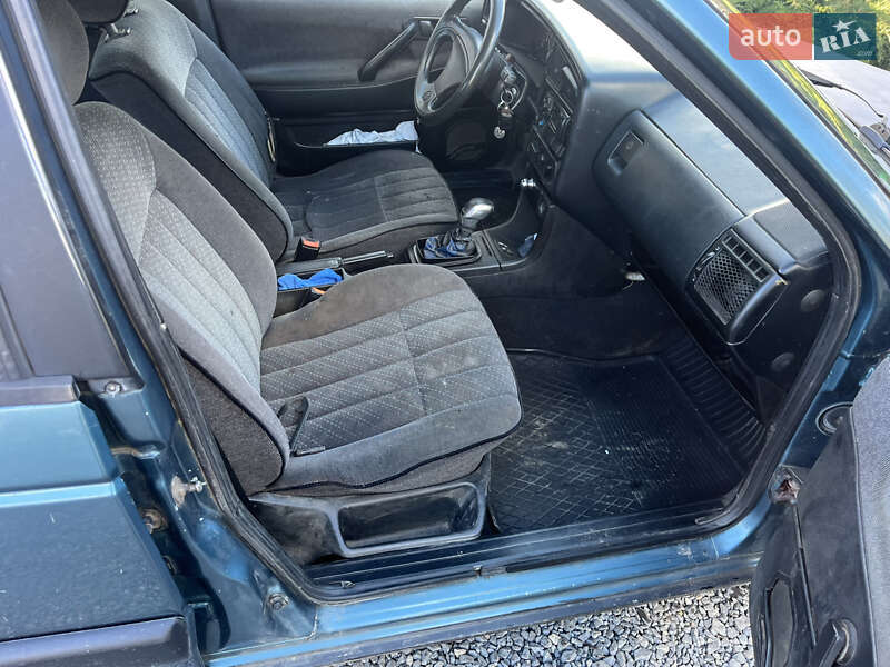 Седан Volkswagen Passat 1989 в Знам'янці
