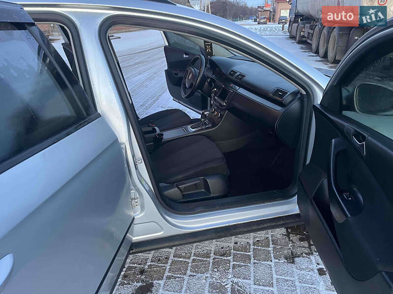 Универсал Volkswagen Passat 2006 в Теофиполе