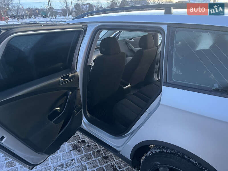 Универсал Volkswagen Passat 2006 в Теофиполе