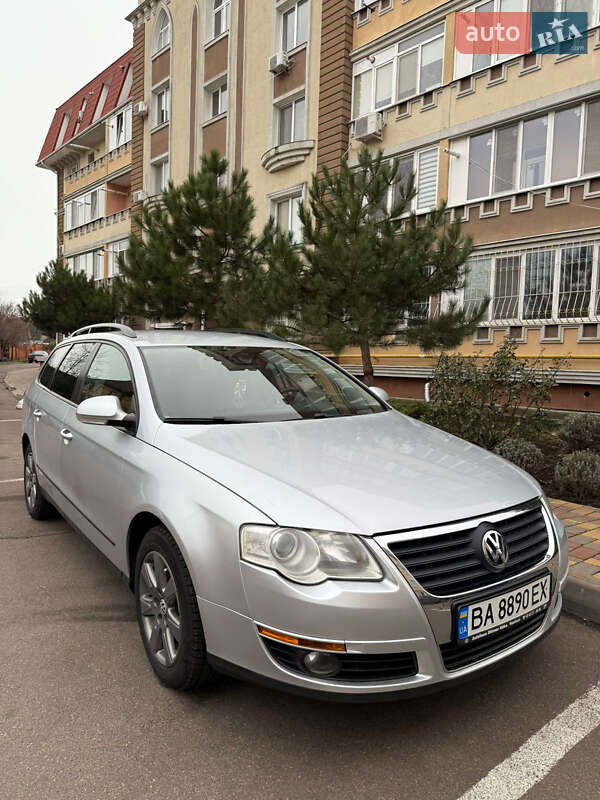 Універсал Volkswagen Passat 2008 в Одесі