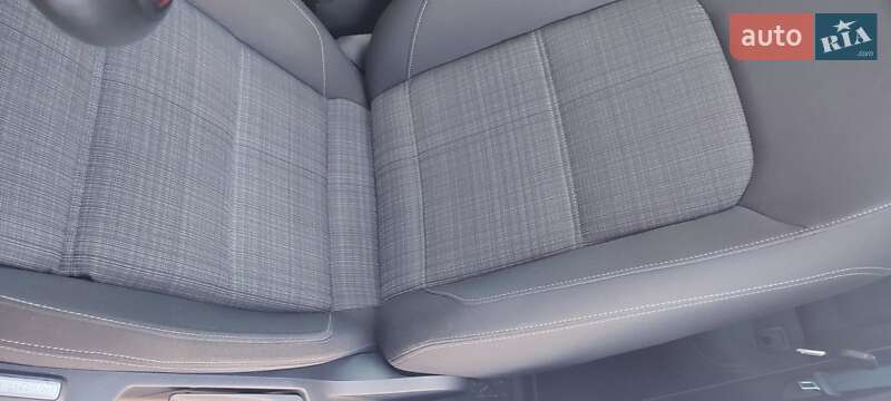 Універсал Volkswagen Passat 2017 в Вишгороді