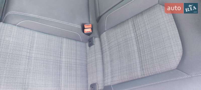 Універсал Volkswagen Passat 2017 в Вишгороді