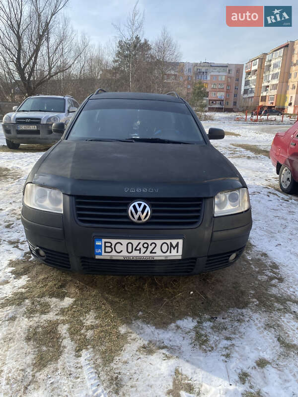 Универсал Volkswagen Passat 2001 в Яворове