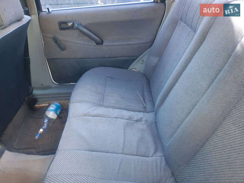 Универсал Volkswagen Passat 1988 в Золочеве фото 6 Универсал Volkswagen Passat 1988 в Золочеве