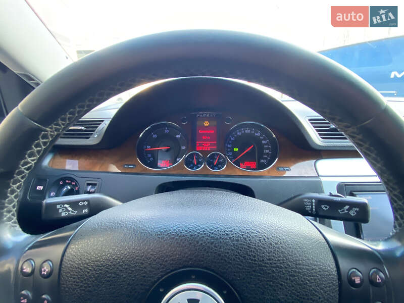 Седан Volkswagen Passat 2008 в Хмельницком