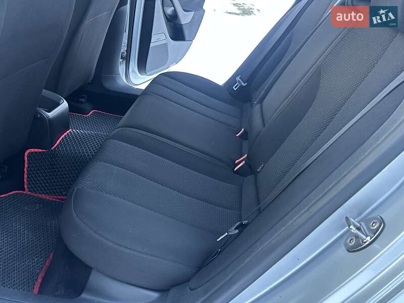 Універсал Volkswagen Passat 2006 в Сумах