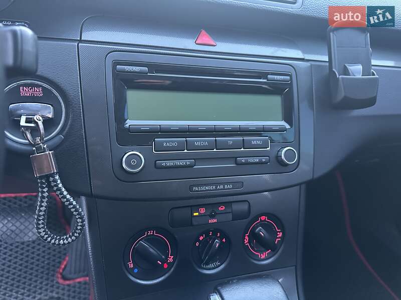 Універсал Volkswagen Passat 2006 в Сумах