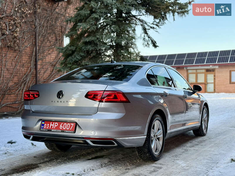 Седан Volkswagen Passat 2022 в Броварах фото 5 Седан Volkswagen Passat 2022 в Броварах