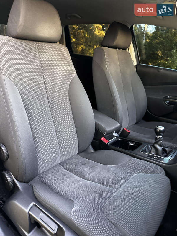 Універсал Volkswagen Passat 2010 в Радивиліві