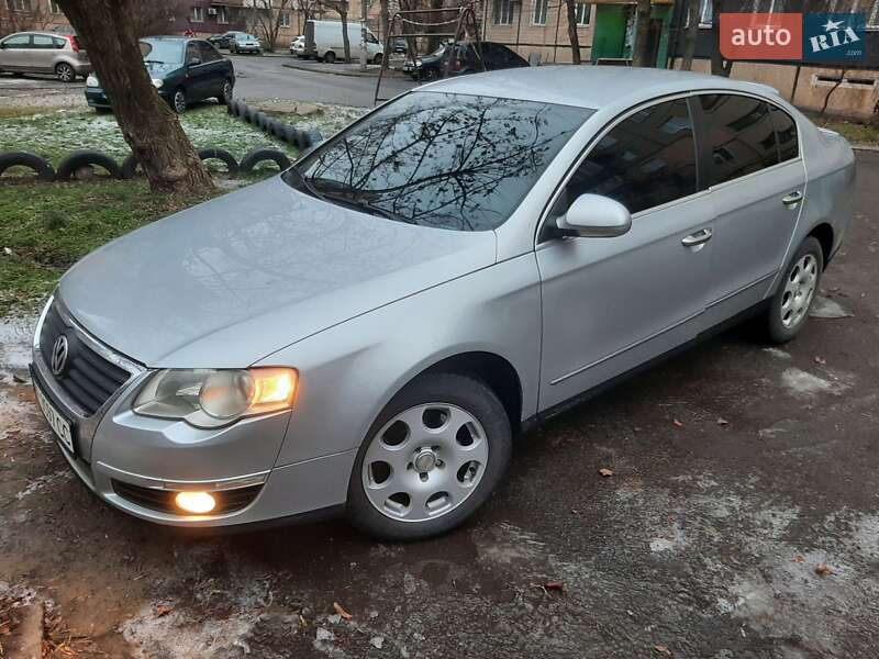 Седан Volkswagen Passat 2008 в Кривому Розі