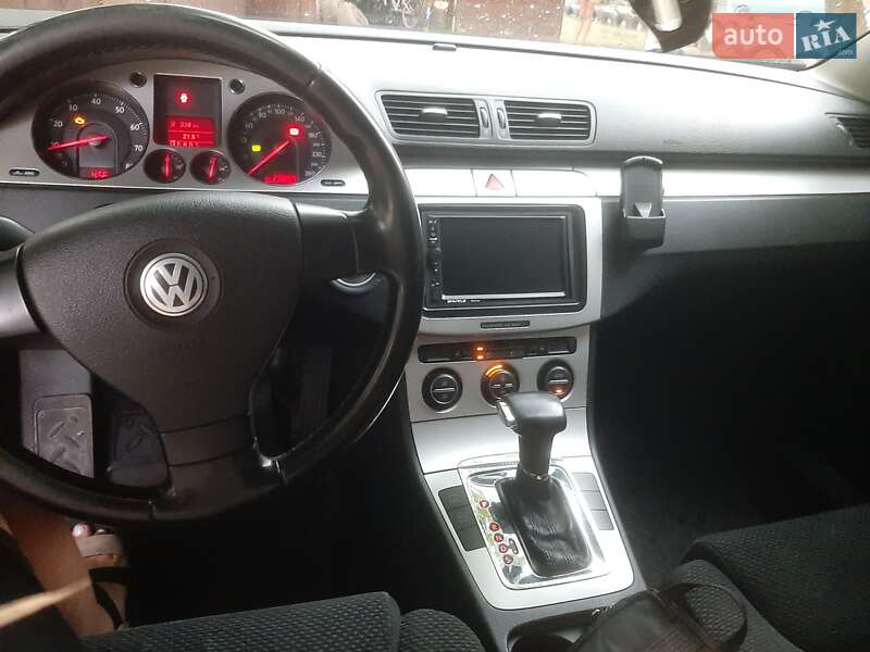 Седан Volkswagen Passat 2008 в Кривому Розі
