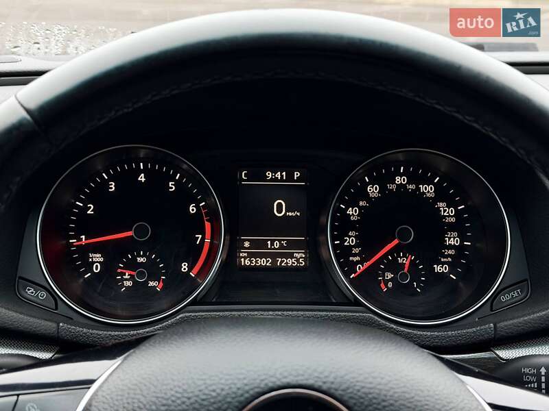 Седан Volkswagen Passat 2016 в Кривом Роге