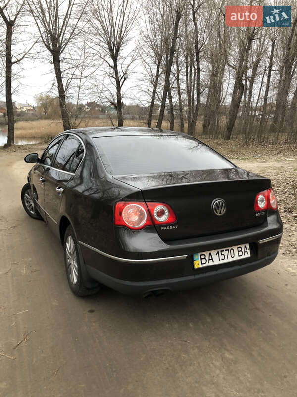 Седан Volkswagen Passat 2008 в Кропивницькому