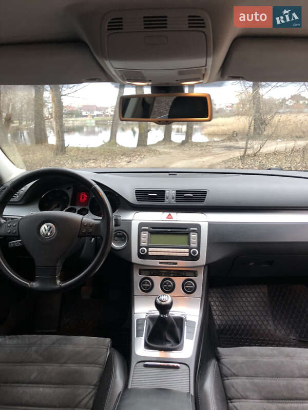 Седан Volkswagen Passat 2008 в Кропивницькому